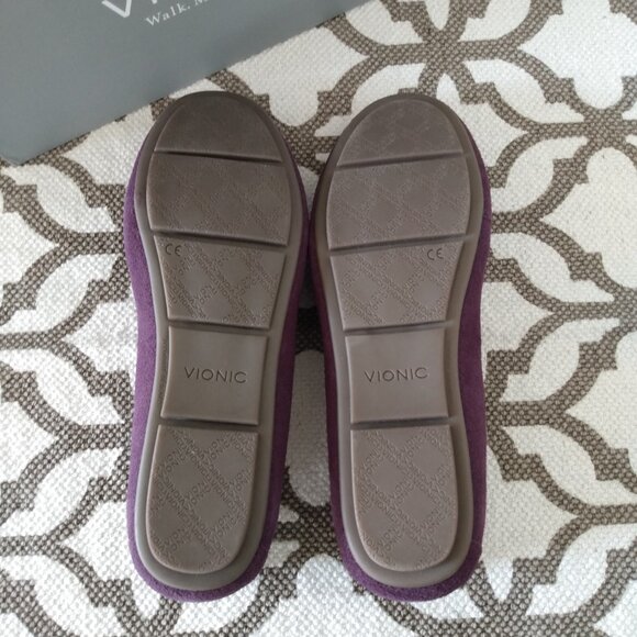 Vionic Chill Debbie Loafer - Picture 5 of 6